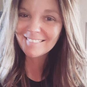 Meet your Posher, Michele